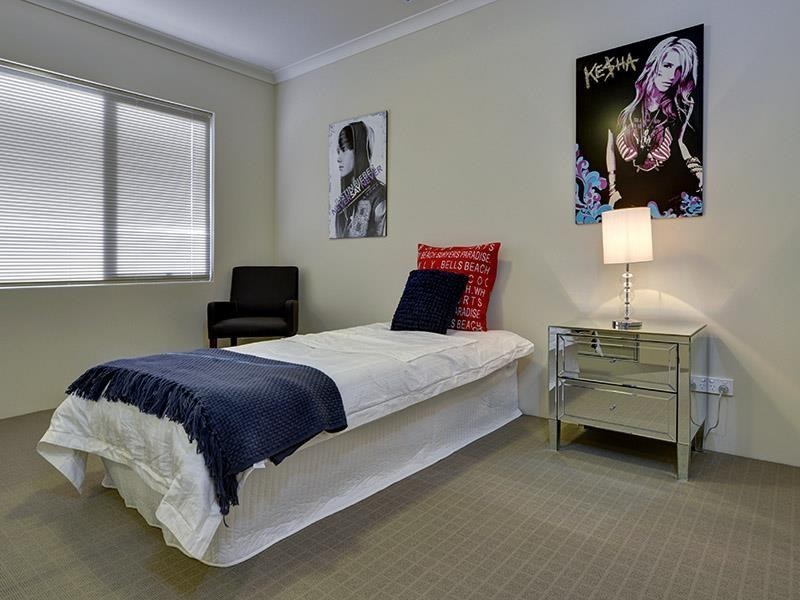 2/49 Discovery Circuit, Iluka WA 6028