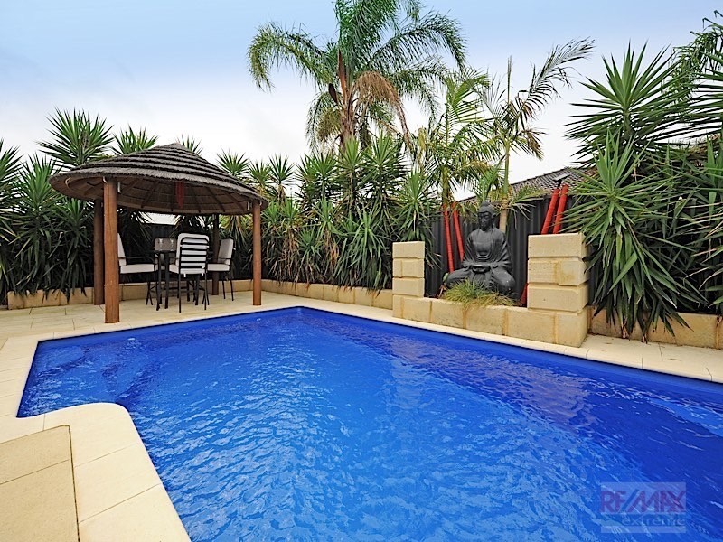 49 Houghton Drive*, Carramar WA 6031