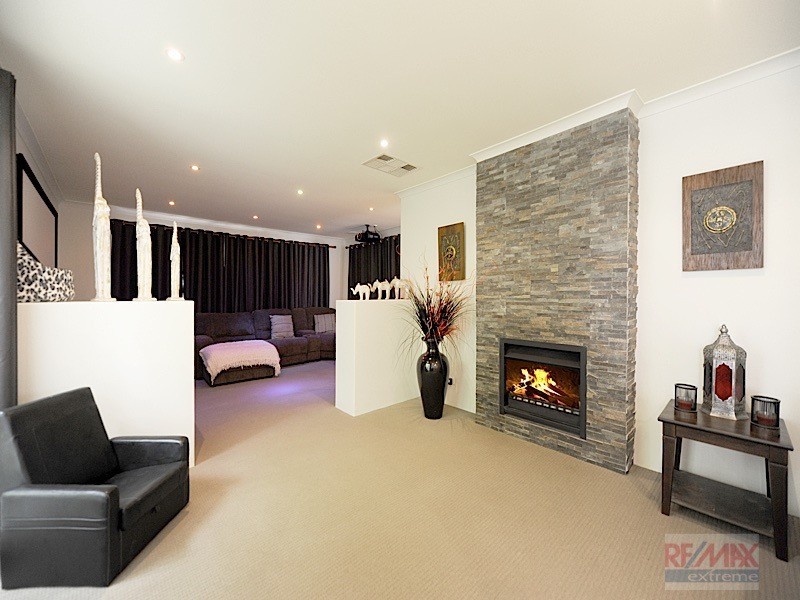 49 Houghton Drive*, Carramar WA 6031