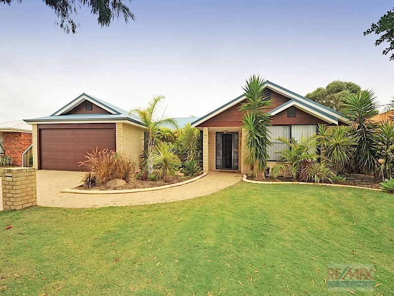 49 Houghton Drive*, Carramar WA 6031