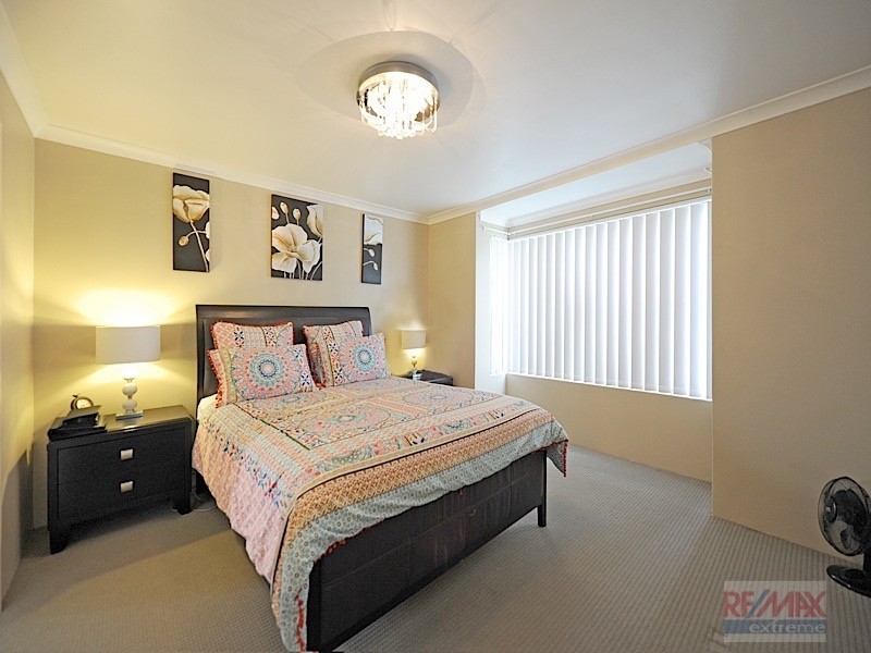 49 Houghton Drive*, Carramar WA 6031