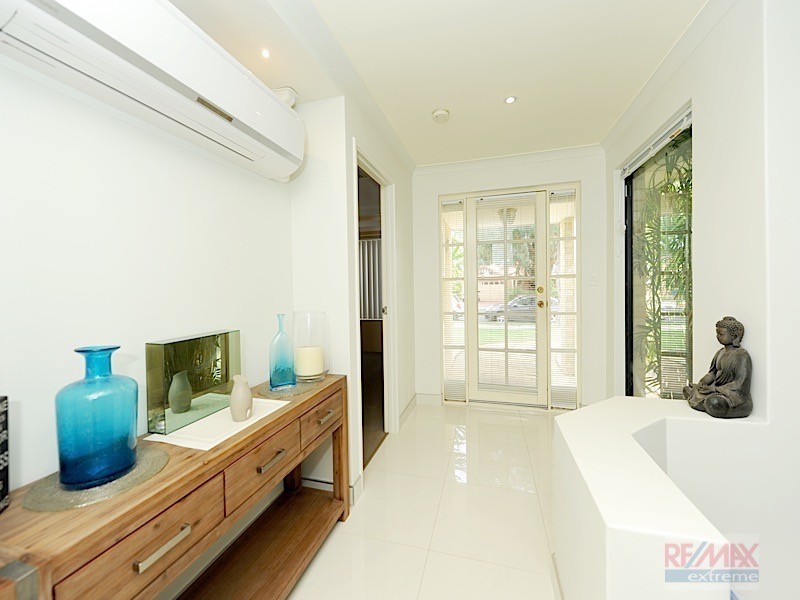 49 Houghton Drive*, Carramar WA 6031