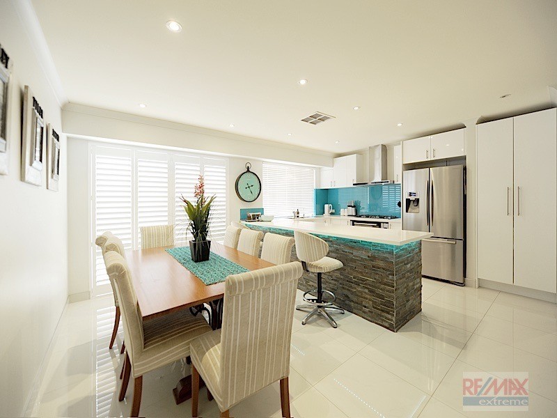 49 Houghton Drive*, Carramar WA 6031