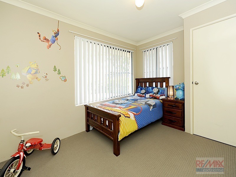 49 Houghton Drive*, Carramar WA 6031