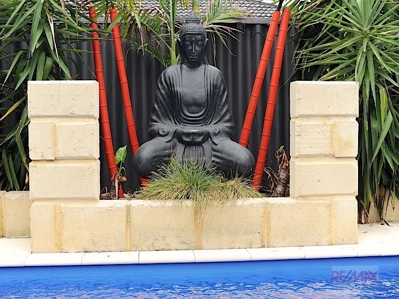 49 Houghton Drive*, Carramar WA 6031