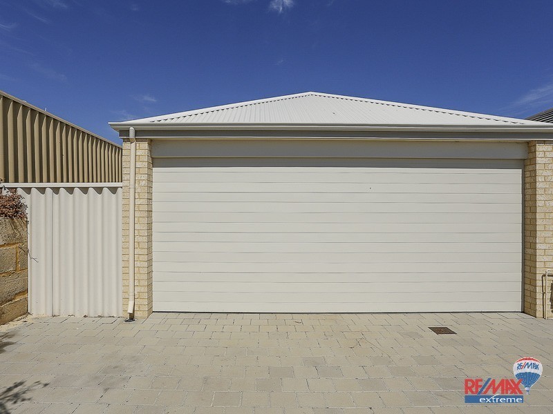 7 Benenden Ave, Butler WA 6036