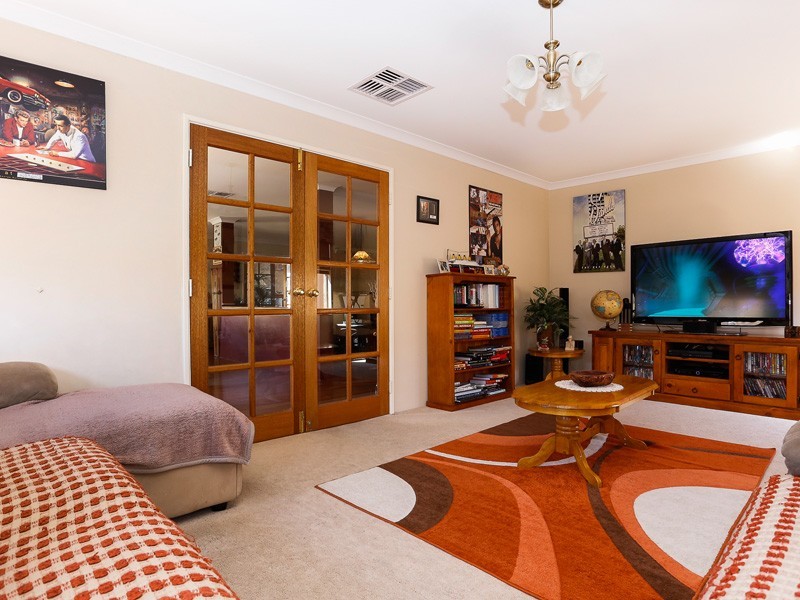 9 Crumlin Way, Ridgewood WA 6030