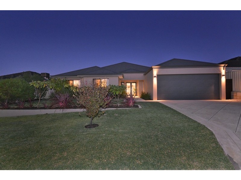 52 Crosthwait Circle, Tapping WA 6065