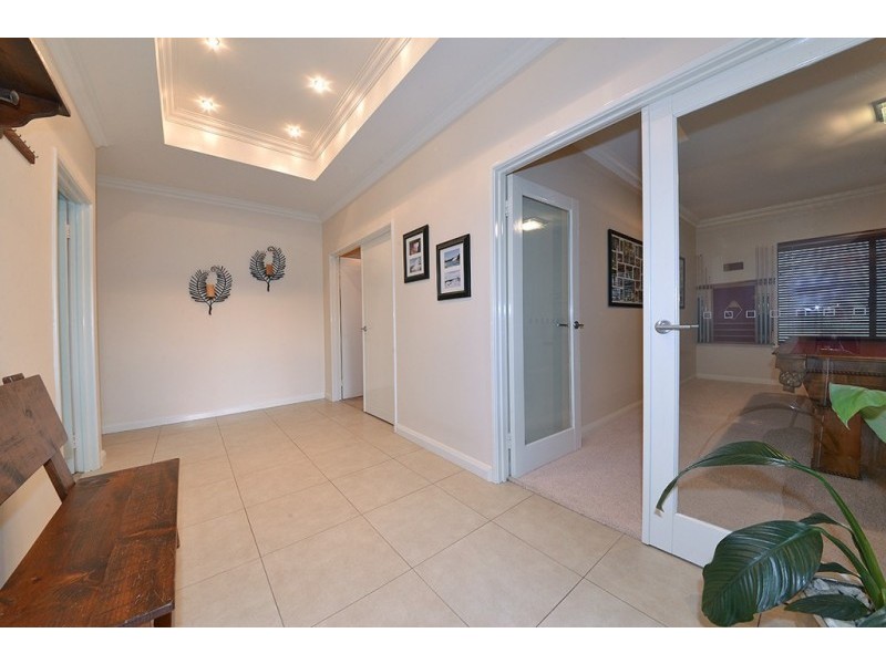 52 Crosthwait Circle, Tapping WA 6065