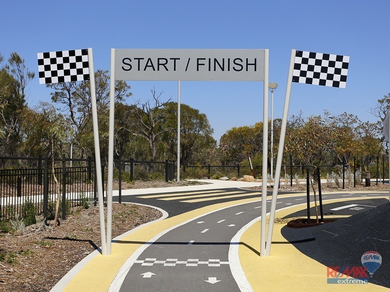 30 Sawtooth Bend, Banksia Grove WA 6031