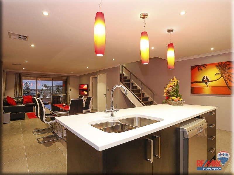 7 Comito Bend, Alkimos WA 6038