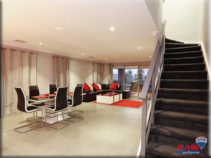 7 Comito Bend, Alkimos WA 6038