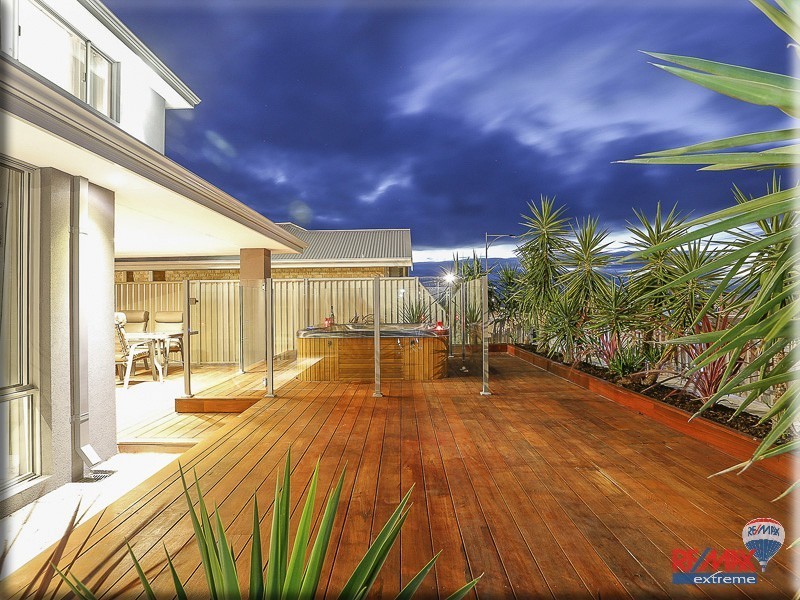 7 Comito Bend, Alkimos WA 6038