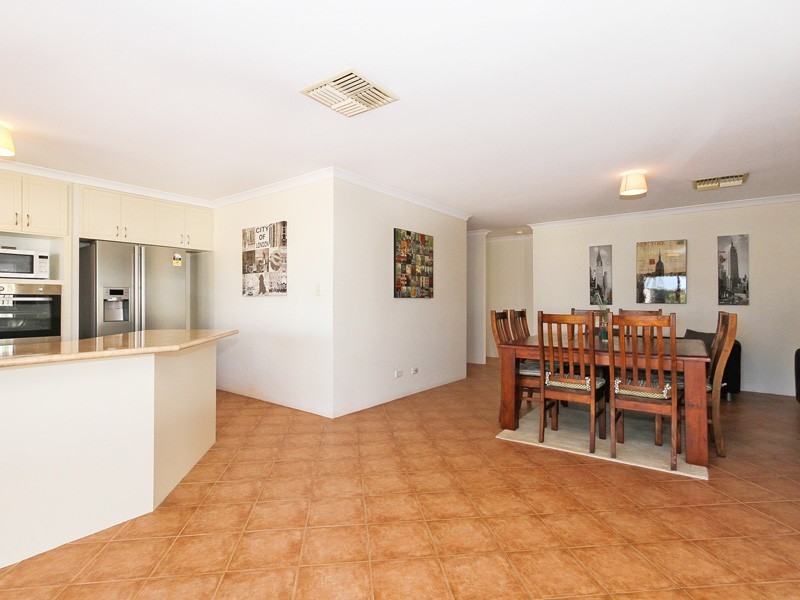 21 Prudhoe Mews, Ridgewood WA 6030