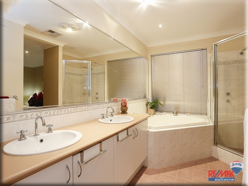 22 Vanderlin Crescent, Ridgewood WA 6030