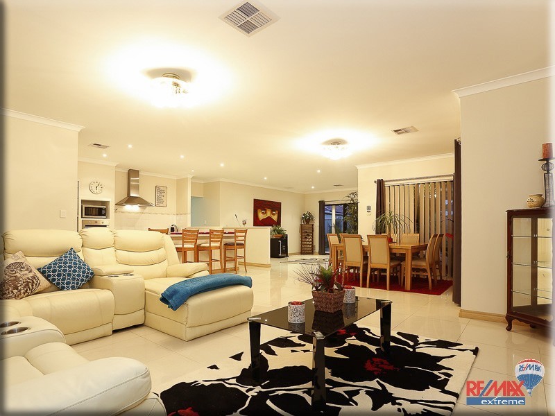 22 Vanderlin Crescent, Ridgewood WA 6030