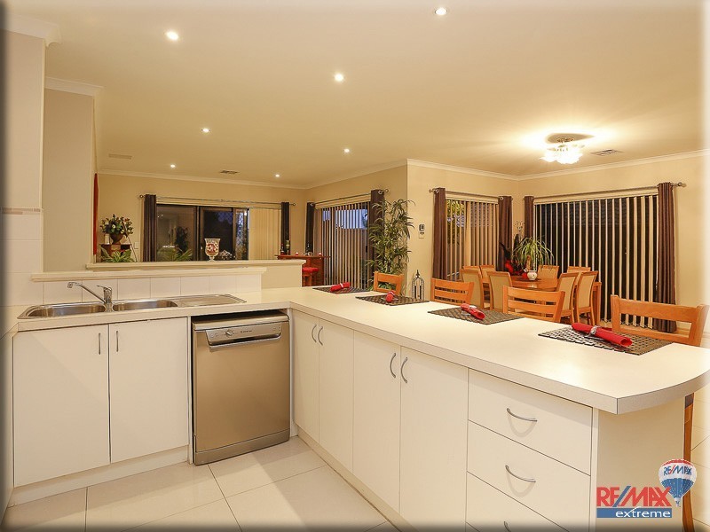 22 Vanderlin Crescent, Ridgewood WA 6030