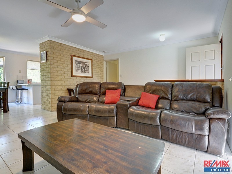 21B Kearney Mews, Marangaroo WA 6064