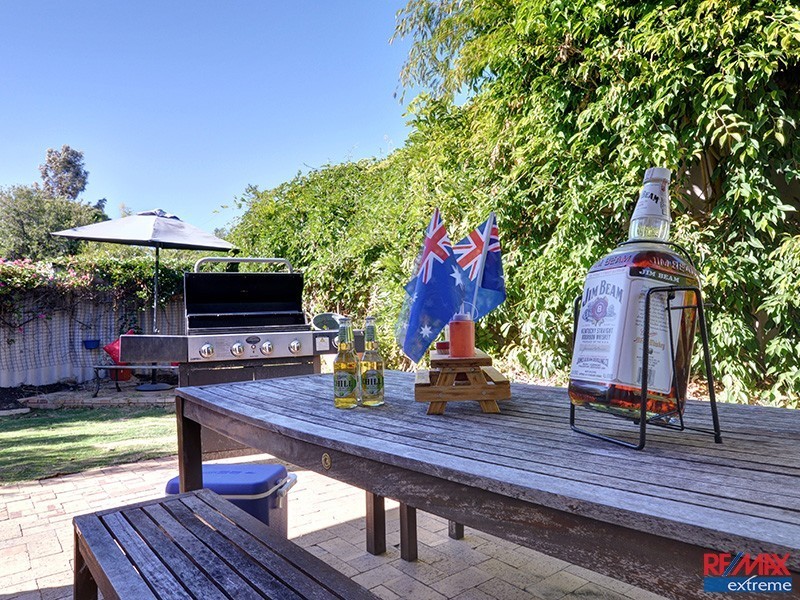 21B Kearney Mews, Marangaroo WA 6064