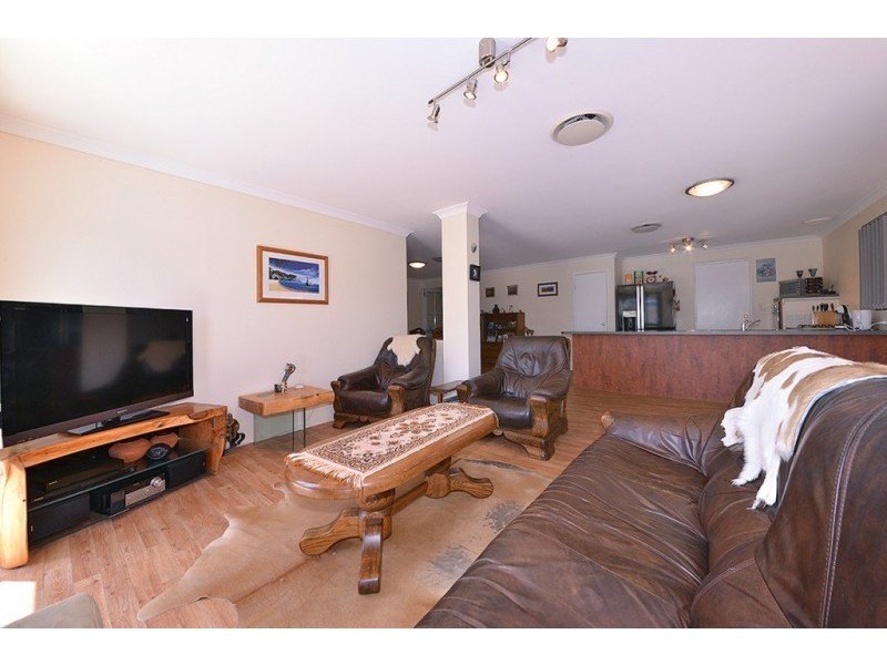 31 Bonnievale Tce*, Wanneroo WA 6065