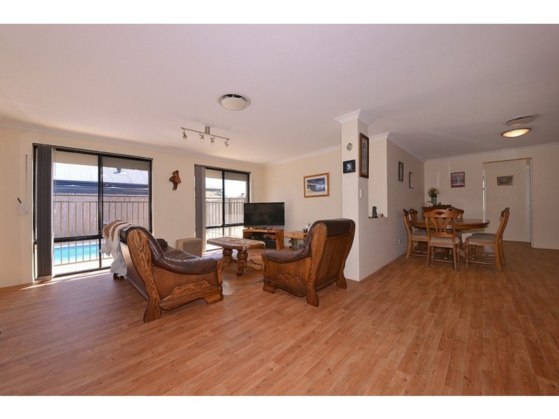 31 Bonnievale Tce*, Wanneroo WA 6065