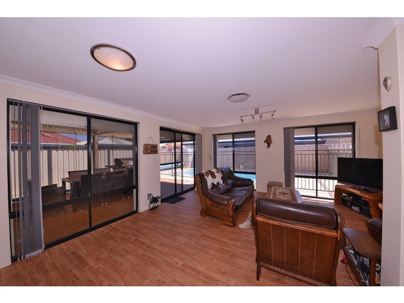 31 Bonnievale Tce*, Wanneroo WA 6065