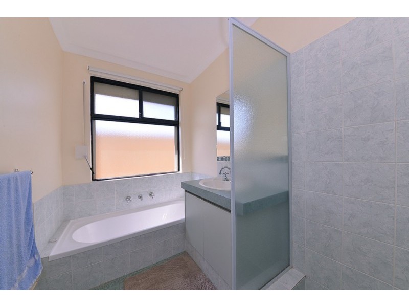 31 Bonnievale Tce*, Wanneroo WA 6065