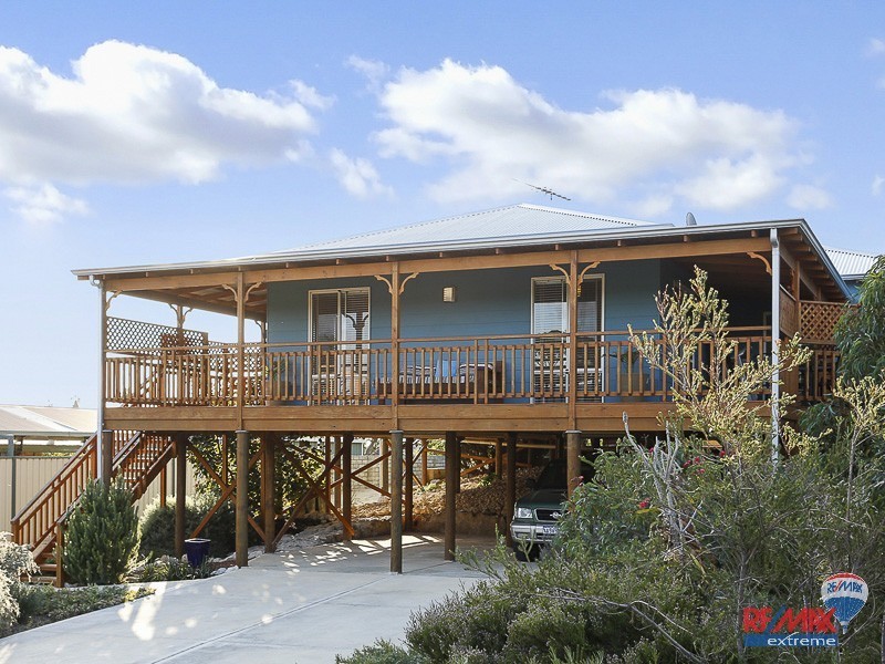 10 Galleon Place, Yanchep WA 6035