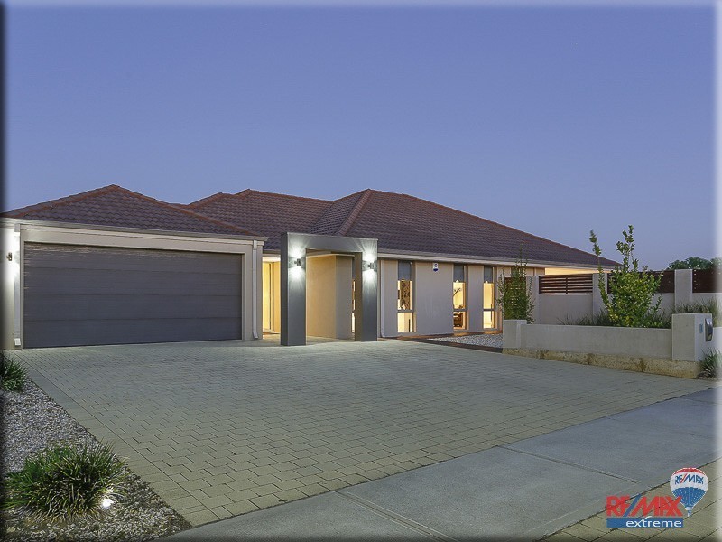 1 Helmsdale Loop, Butler WA 6036