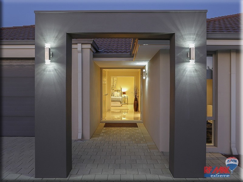 1 Helmsdale Loop, Butler WA 6036