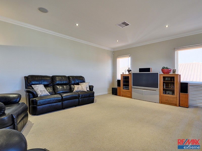 12 Balikpapan Avenue, Dianella WA 6059