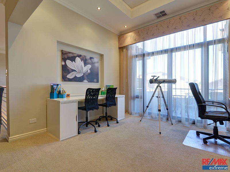 12 Balikpapan Avenue, Dianella WA 6059