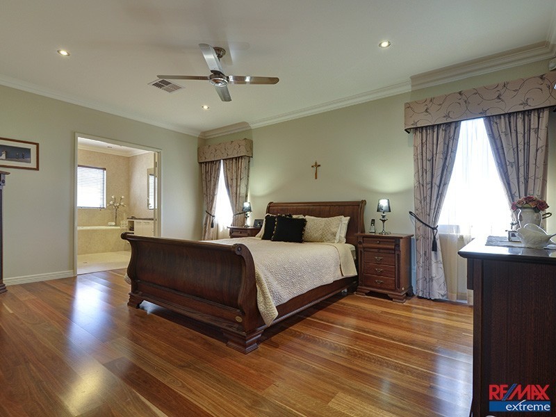 12 Balikpapan Avenue, Dianella WA 6059