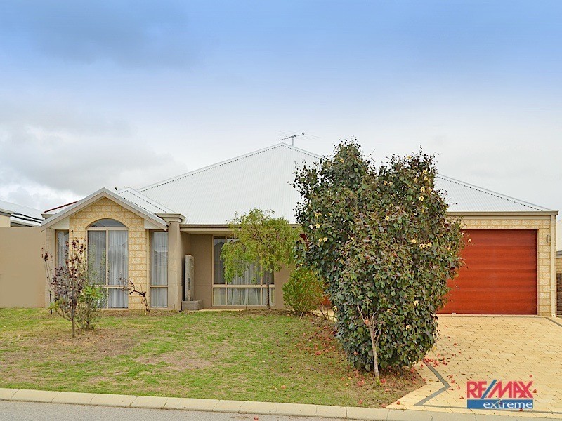 10 Baglione Green, Tapping WA 6065