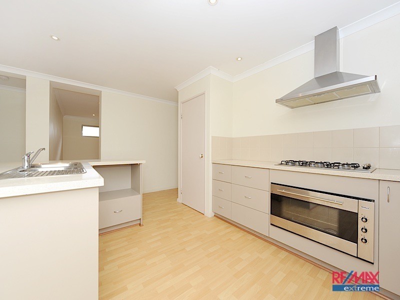 10 Baglione Green, Tapping WA 6065