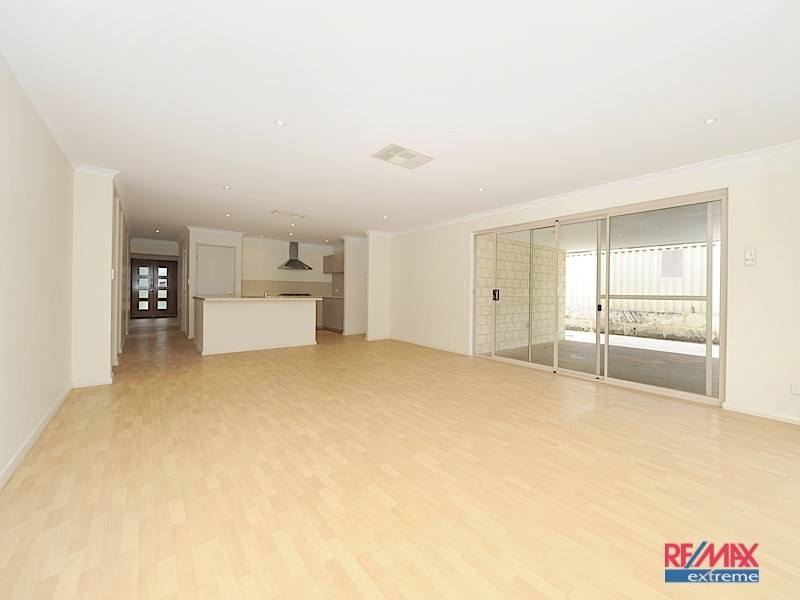 10 Baglione Green, Tapping WA 6065