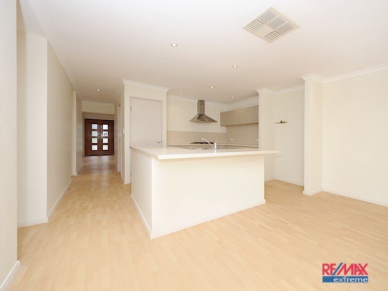 10 Baglione Green, Tapping WA 6065