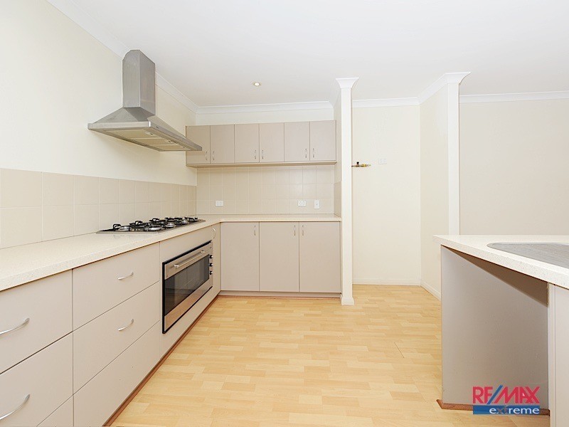 10 Baglione Green, Tapping WA 6065