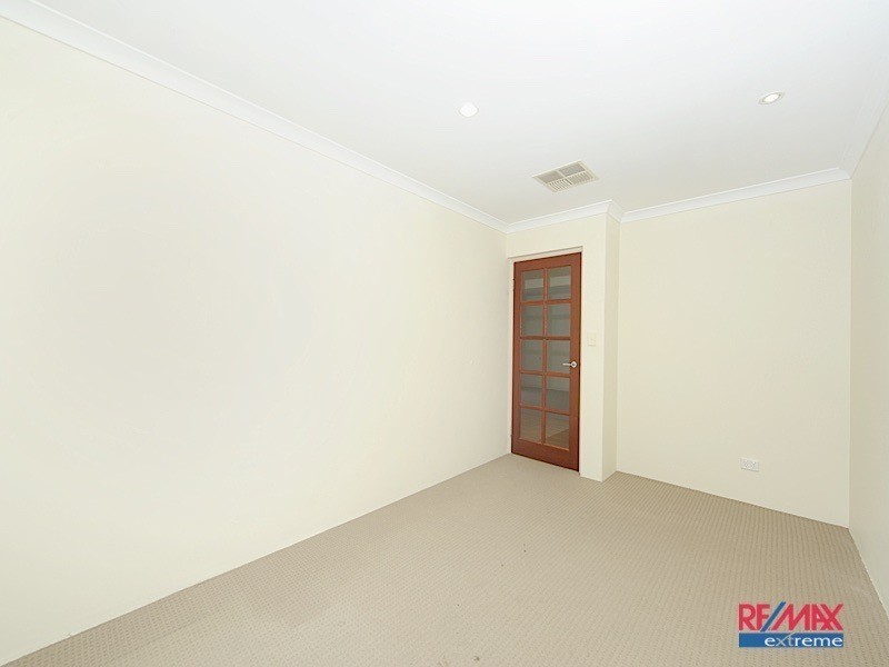 10 Baglione Green, Tapping WA 6065