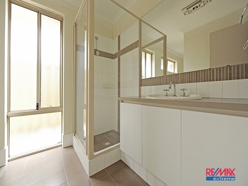 10 Baglione Green, Tapping WA 6065