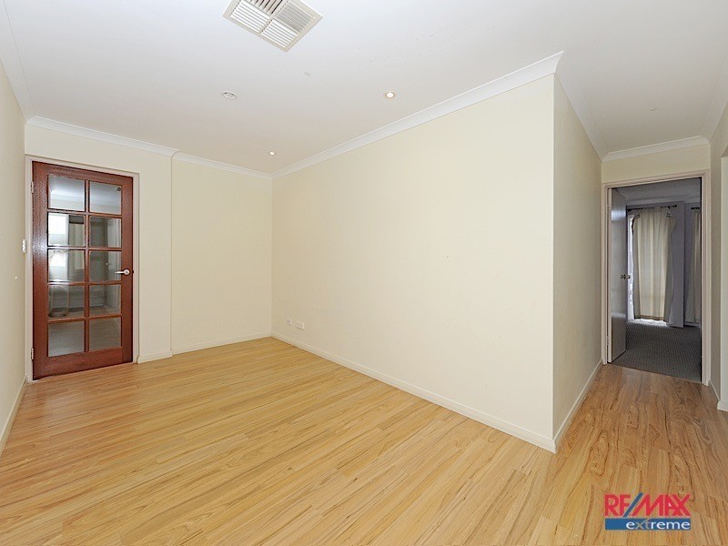 10 Baglione Green, Tapping WA 6065