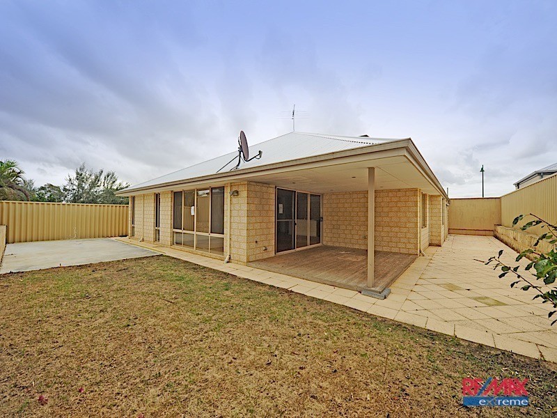 10 Baglione Green, Tapping WA 6065