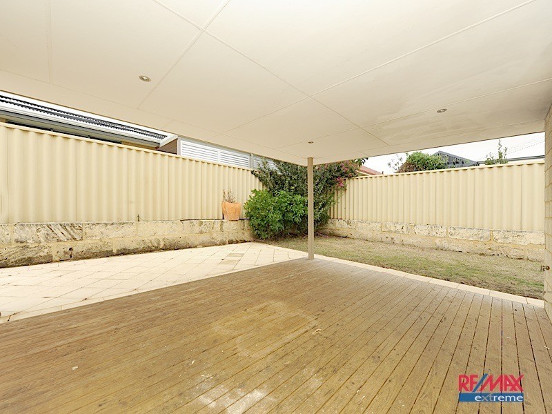 10 Baglione Green, Tapping WA 6065