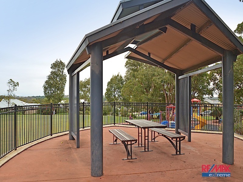 10 Baglione Green, Tapping WA 6065