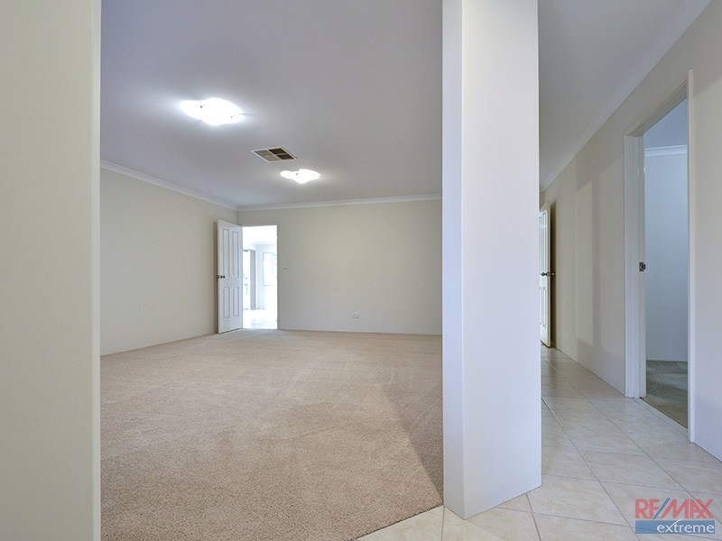 35 Higginsville Parade, Pearsall WA 6065