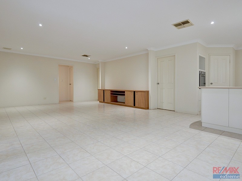 35 Higginsville Parade, Pearsall WA 6065