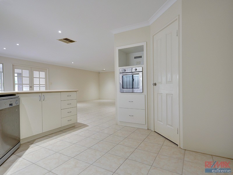 35 Higginsville Parade, Pearsall WA 6065