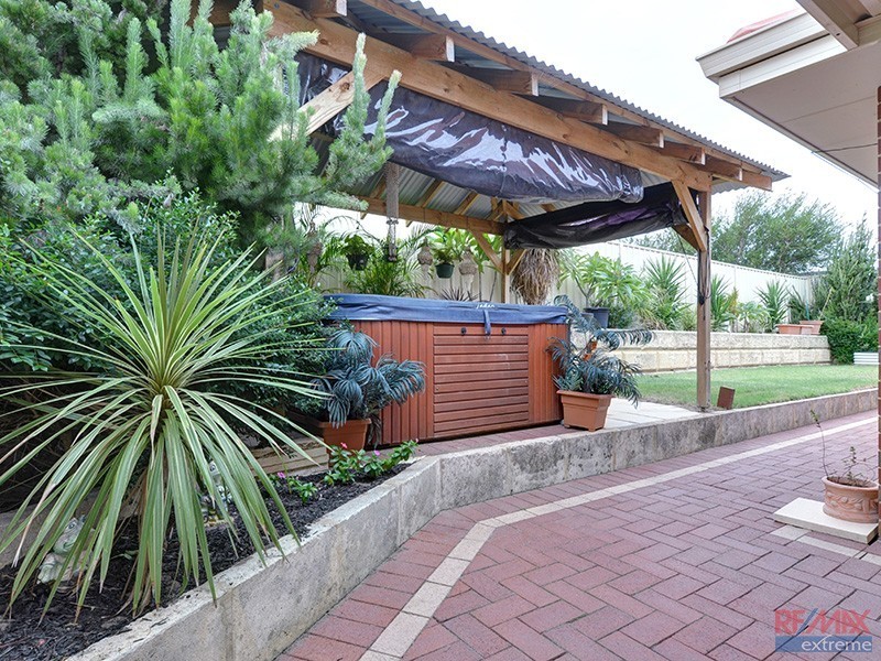 35 Higginsville Parade, Pearsall WA 6065