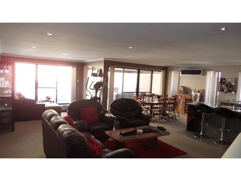 68 Chattanooga, Clarkson WA 6030