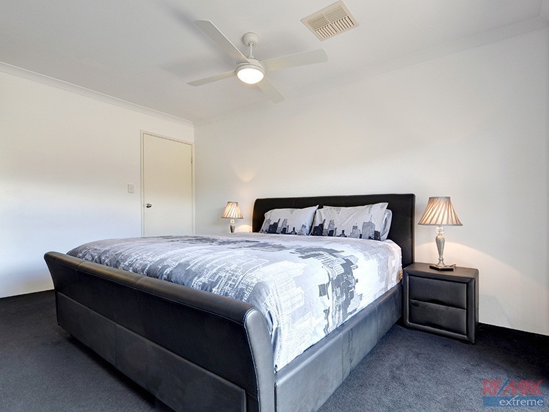28 Overdene Pass, Banksia Grove WA 6031